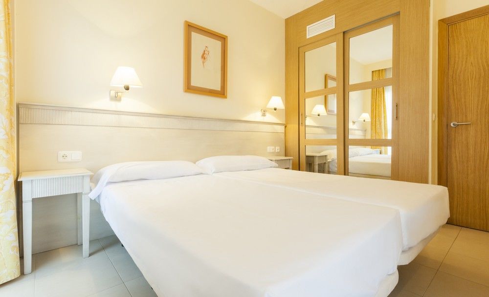 Aparthotel Ilunion Sancti Petri Novo Sancti Petri Extérieur photo
