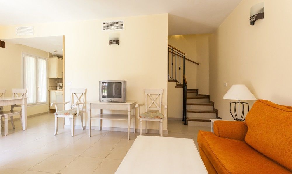 Aparthotel Ilunion Sancti Petri Novo Sancti Petri Extérieur photo