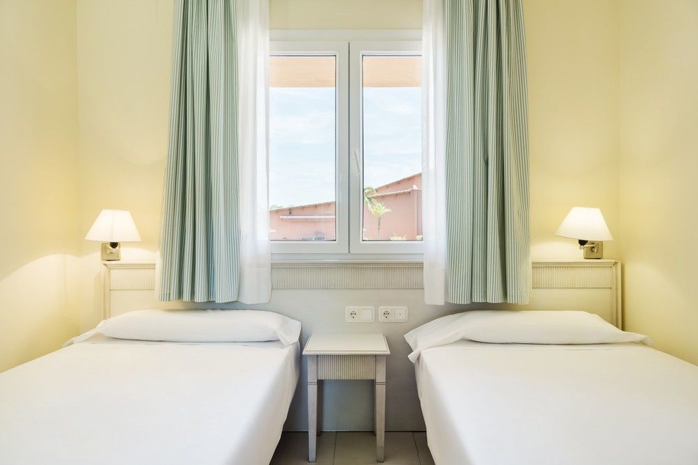 Aparthotel Ilunion Sancti Petri Novo Sancti Petri Extérieur photo